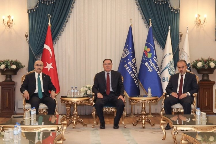Bursa Valisi Demirtaş'tan Bursa B&uuml;y&uuml;kşehir Belediye Başkanlığına ziyaret