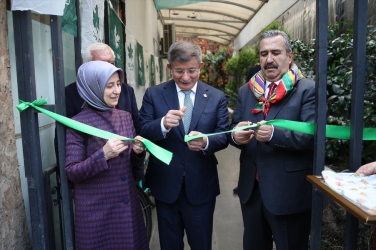 Ahmet Davutoğlu, Alanya'da aday tanıtım toplantısına katıldı