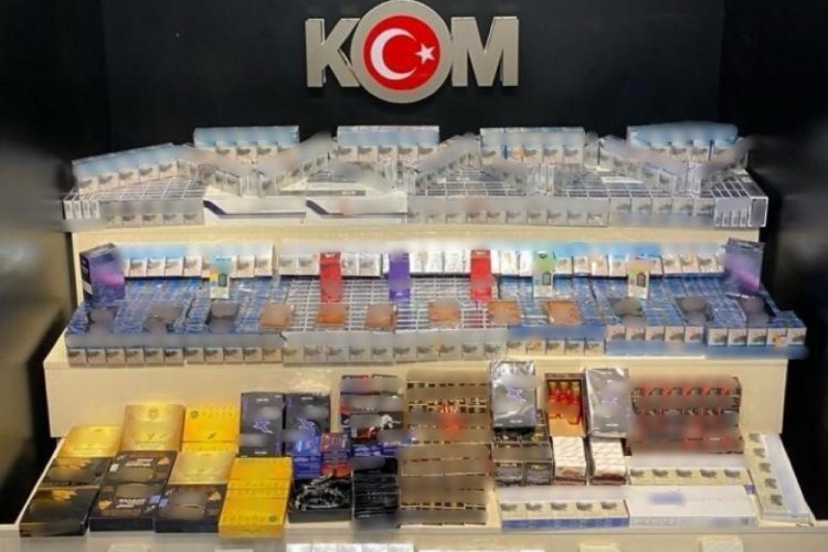 Van'da g&uuml;mr&uuml;k ka&ccedil;ak&ccedil;ılığı operasyonu &ccedil;ok sayıda &uuml;r&uuml;n ele ge&ccedil;irildi