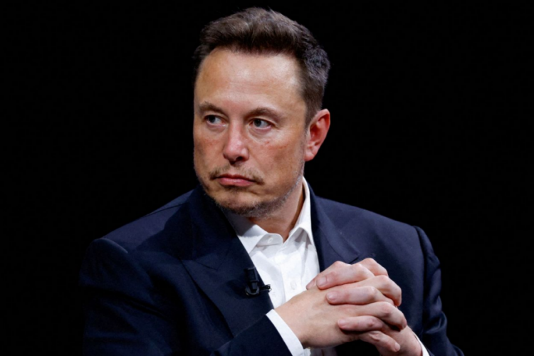 Elon&nbsp;Musk'tan insanlara "&Ccedil;ocuk yapın" &ccedil;ağrısı