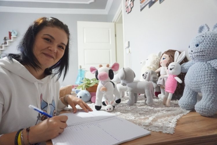 &Ccedil;ocukları i&ccedil;in &ouml;rd&uuml;, mesleği oldu