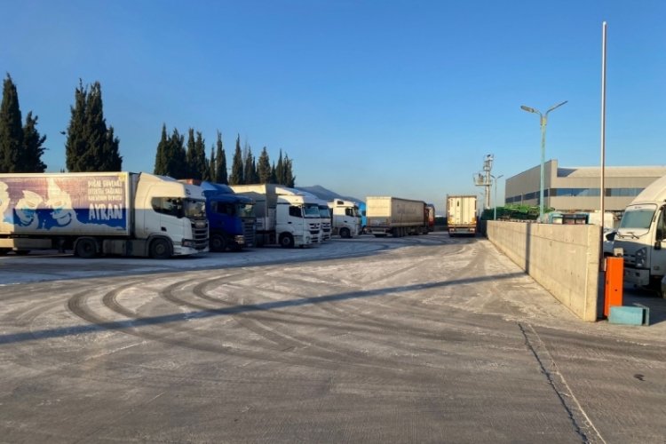 Bursa'da Cargill'in bacasından &ccedil;ıkan nişasta tozu etrafı beyaza b&uuml;r&uuml;d&uuml;!
