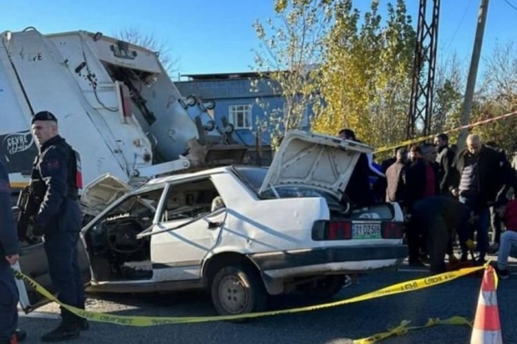 Diyarbakır'da feci kaza: 2 &ouml;l&uuml;, 2 ağır yaralı