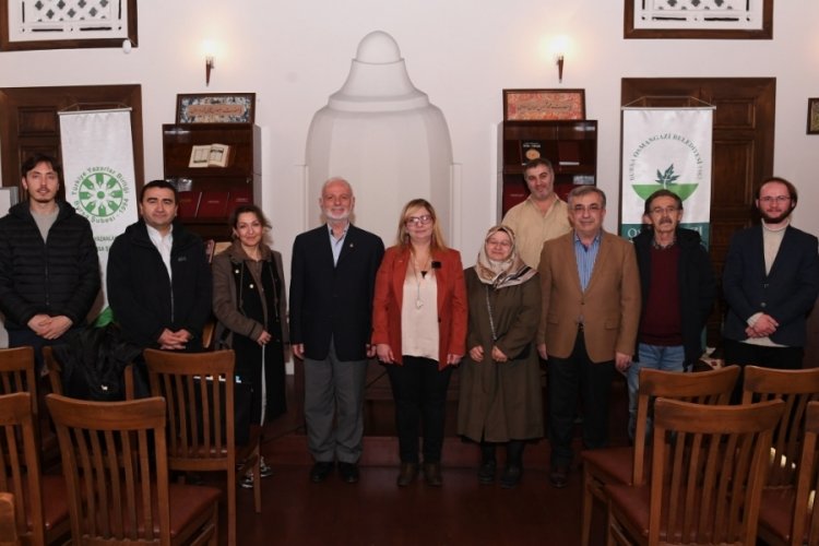 Bursa'da Ahmet Haşim vefatının 90'ıncı yıl d&ouml;n&uuml;m&uuml;nde anlatıldı