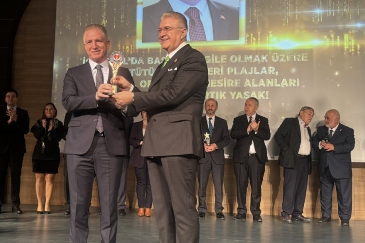 TSSD, 2023 yılı "İnsanlığın Ger&ccedil;ek Dostları &Ouml;d&uuml;l&uuml;" T&ouml;reni d&uuml;zenledi