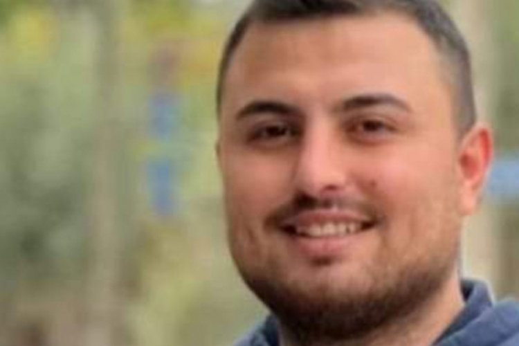 Adana'da arkadaşlarıyla oturan gen&ccedil;, başından vurularak &ouml;ld&uuml;r&uuml;ld&uuml;: 4 g&ouml;zaltı