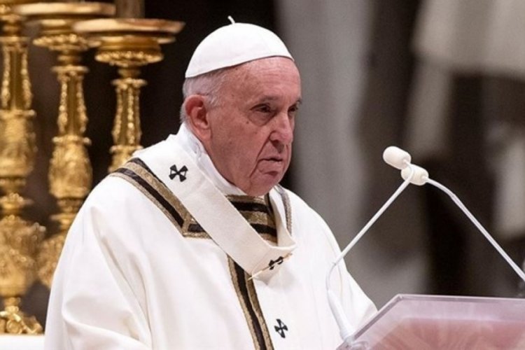 Papa'dan eşcinsel &ccedil;iflere evlilik onayı