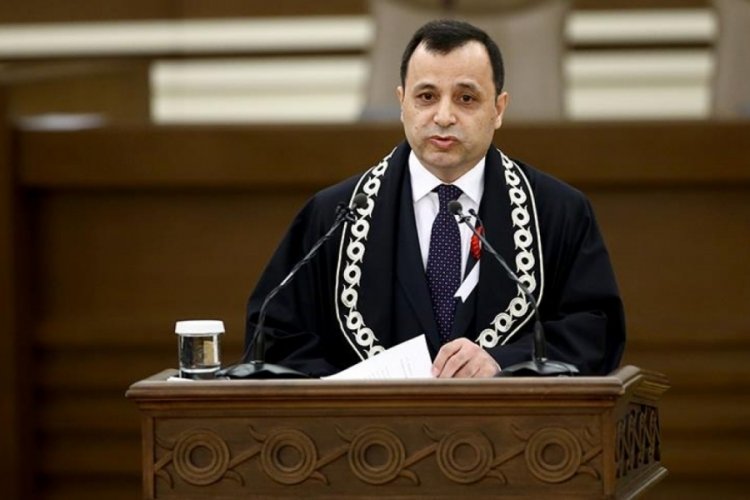 AYM Başkanı'ndan mesaj!  Uzaktan kumandalı yargı&ccedil; olmaz