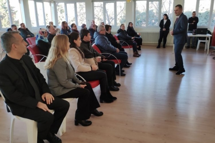 Kırklareli'de "koruyucu aile eğitimi" ger&ccedil;ekleştirildi