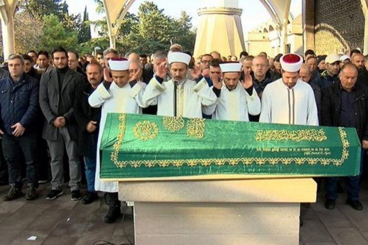 Gazeteci Hasan Kılı&ccedil; son yolculuğuna uğurlandı