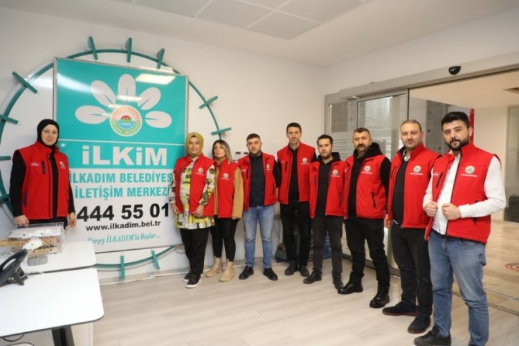 Belediyeye ilgin&ccedil; &ccedil;ağrı: Yastık kılıfım komşumun balkonuna d&uuml;şt&uuml;, zabıta g&ouml;nderin