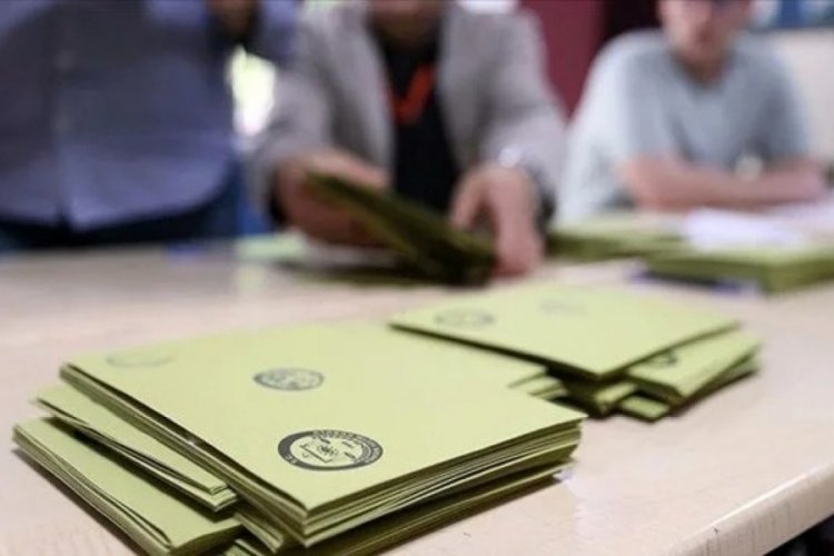 32 ilde oy verme saatlerinde değişiklik
