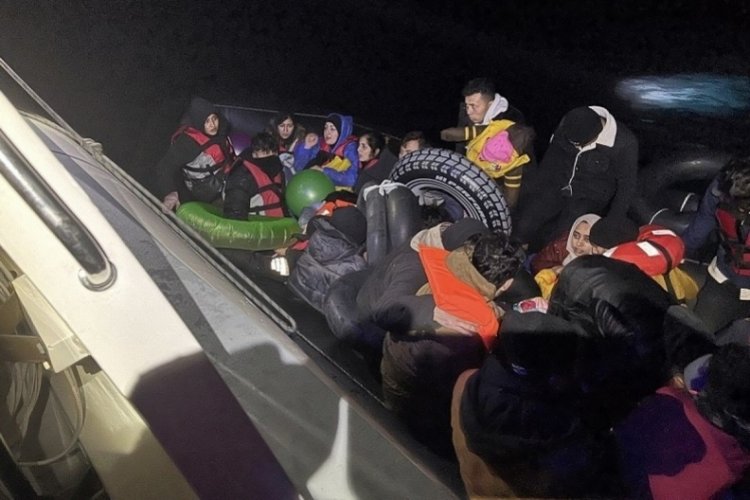 &Ccedil;anakkale'de 40 ka&ccedil;ak g&ouml;&ccedil;men yakalandı