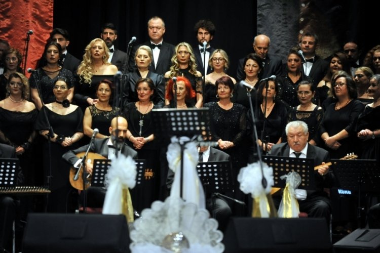Van'da SMA Tip-2 olan ikiz kardeşler i&ccedil;in Bursa'da konser verildi