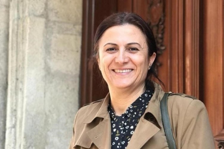T&uuml;rkan El&ccedil;i kimdir? T&uuml;rkan El&ccedil;i nereli?