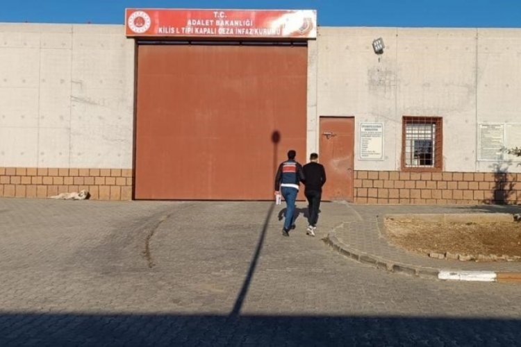 Kilis'te uyuşturucu ticaretinden aranan zanlı yakalandı