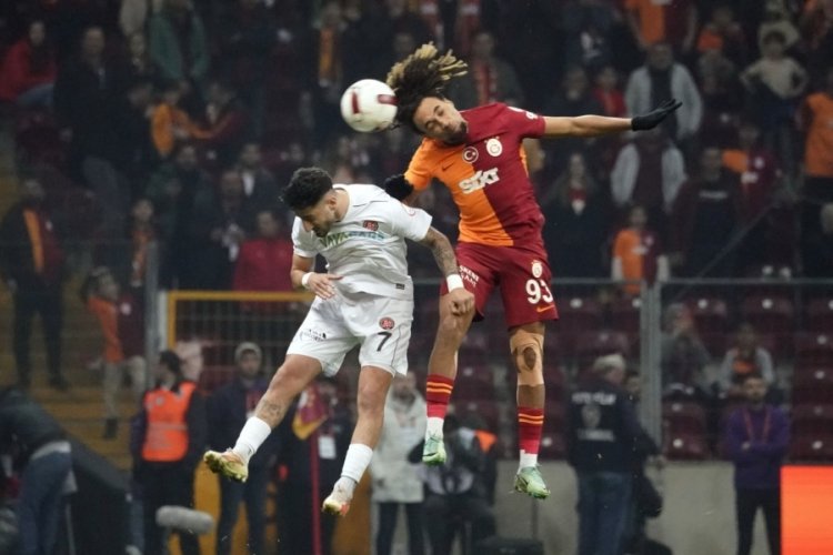 Galatasaray'da derbi &ouml;ncesi sarı kart sınırındakilerde kart g&ouml;rmedi