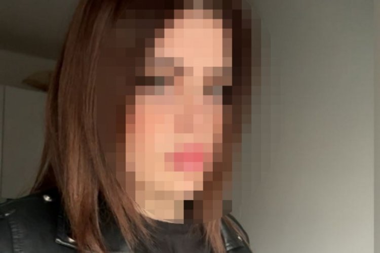 Eşini engelli &ccedil;ocuğunun yanında d&ouml;vd&uuml;!