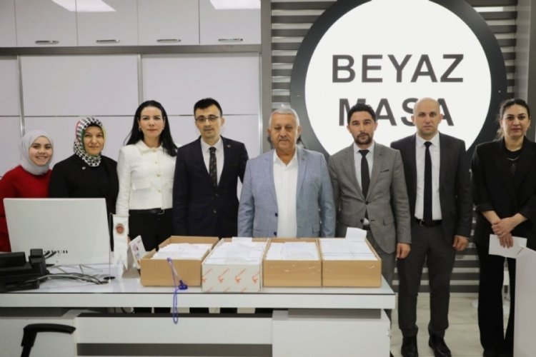 Afyon'da 3 bin 690 öğrenciye 5 ay boyunca 350 TL'lik burs imkanı