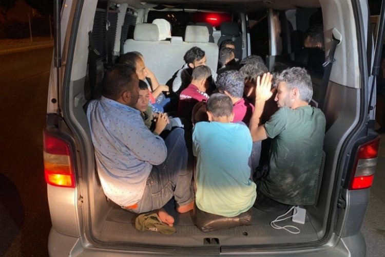 Şanlıurfa'da g&ouml;&ccedil;men ka&ccedil;ak&ccedil;ılarına darbe