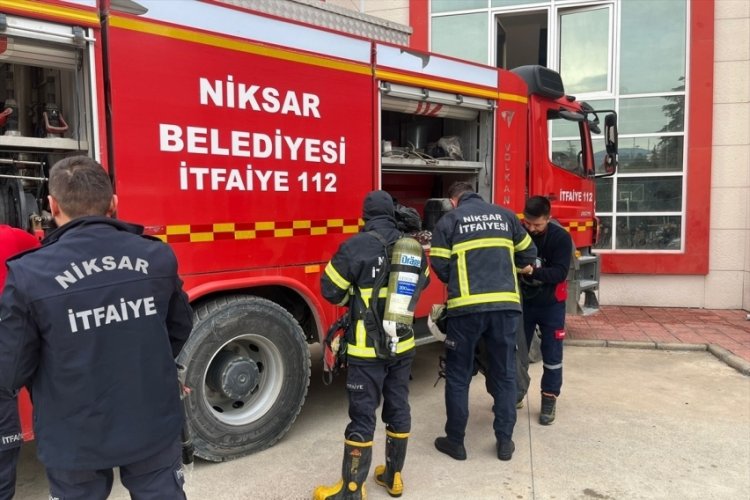 Tokat'ta okul binasında &ccedil;ıkan yangın s&ouml;nd&uuml;r&uuml;ld&uuml;!