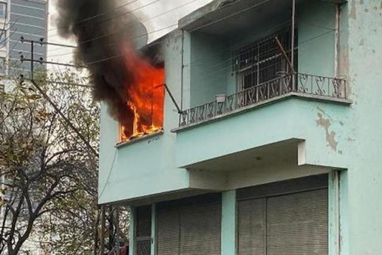 Samsun'da elektrikli battaniye yangına neden oldu