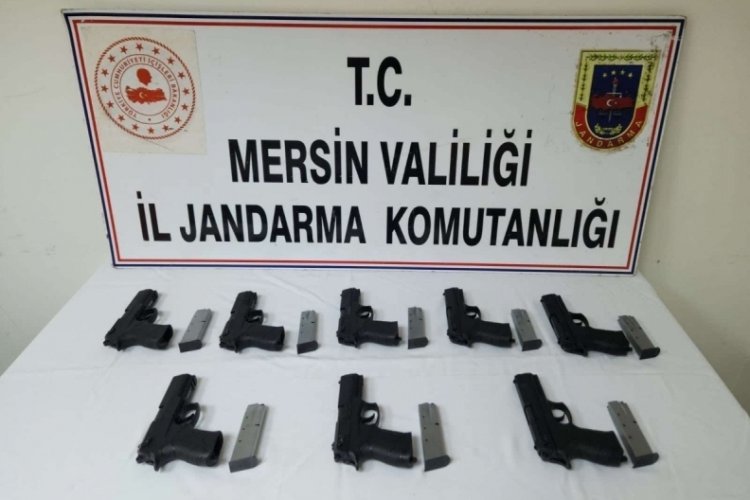 Mersin'de 10 adet ka&ccedil;ak tabanca ele ge&ccedil;irildi