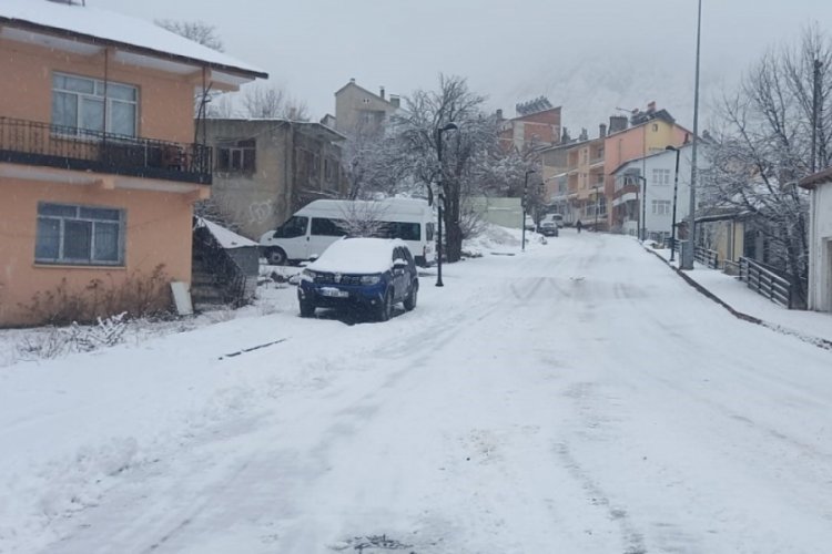 Tunceli'de onlarca k&ouml;y yolu ulaşıma kapandı