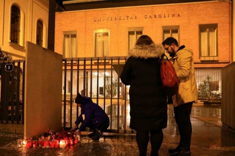 Prag'daki saldırı nedeniyle ulusal yas ilan edildi!