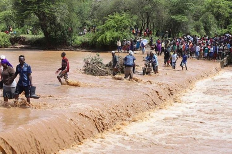 Kenya'da sellerden 500 binden fazla kişi etkilendi