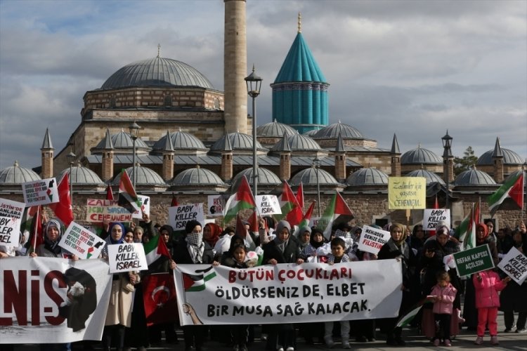 Konya'da "Kefenli Direniş" protestosu