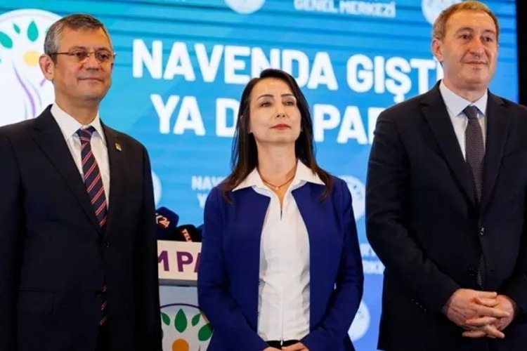 DEM Parti Eş Başkanı Hatimoğulları: &Ouml;zg&uuml;r &Ouml;zel'e eş başkan diyesim geldi s&ouml;z&uuml; dil s&uuml;r&ccedil;mesiydi