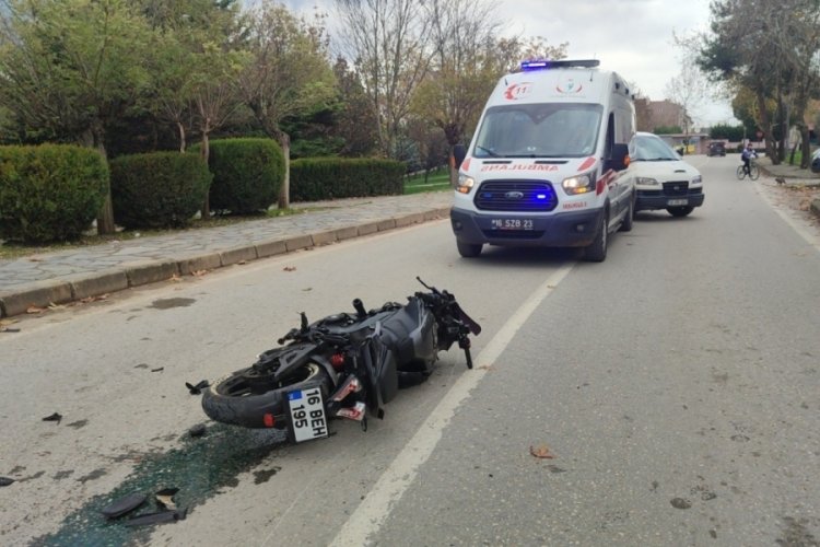 Motosikleti bırakıp ka&ccedil;an ş&uuml;phelileri polis yakaladı