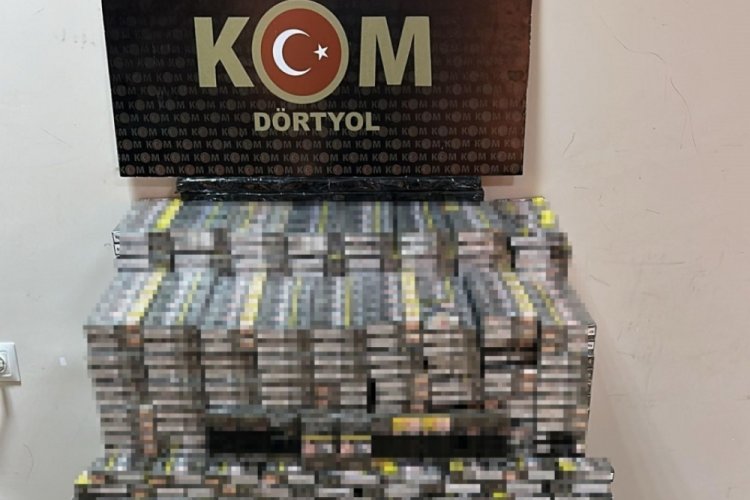 Hatay'da &ccedil;uval i&ccedil;erisinde bin 840 paket ka&ccedil;ak sigara ele ge&ccedil;irildi