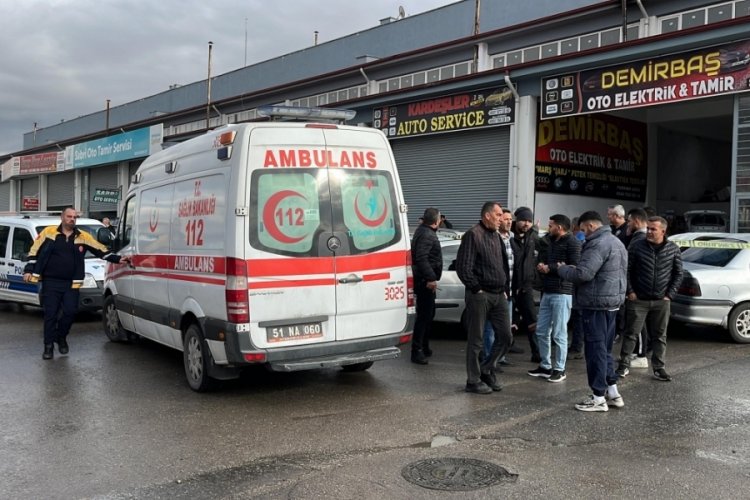 Niğde'de &ccedil;ıkan silahlı kavgada 3 kişi yaralandı
