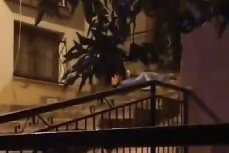 İzmir'de tartıştığı halasını satırla &ouml;ld&uuml;rd&uuml;