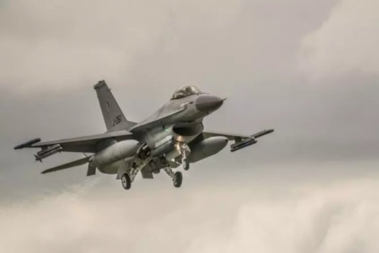 Hollanda'dan Ukrayna'ya 18 adet F-16