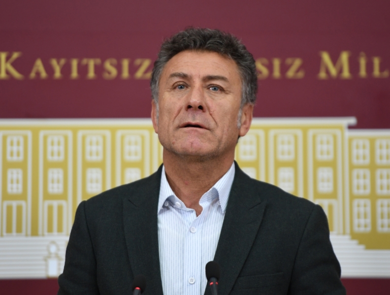 Orhan Sarıbal: Y&uuml;zleşmek zorundayız