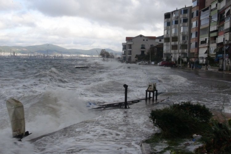 Kocaeli Valiliği fırtınaya karşı uyardı