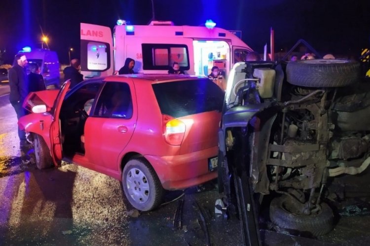 Edirne'deki kazada 1 kişi &ouml;ld&uuml; 5 kişi yaralandı