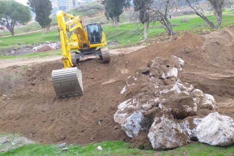 Manisa Salihli'de 2 kilometrelik dere temizlendi