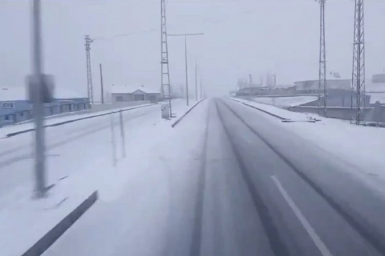 Tend&uuml;rek Ge&ccedil;idi kar ve tipi nedeniyle ulaşıma kapatıldı