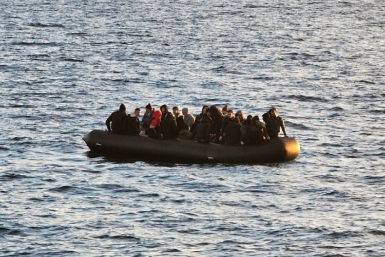Muğla Dat&ccedil;a'da 39 d&uuml;zensiz g&ouml;&ccedil;men kurtarıldı
