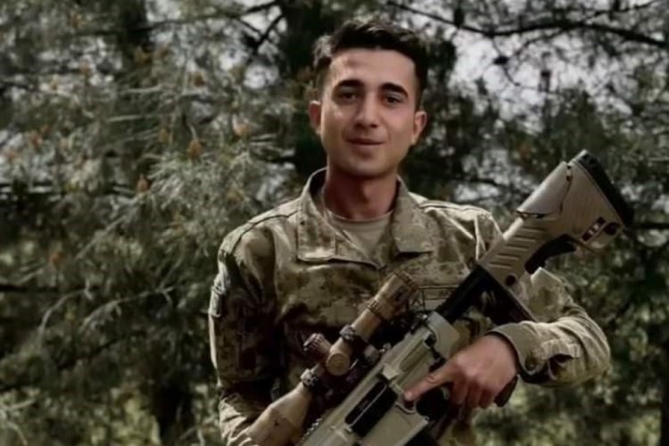 Şehit babasından duygulandıran paylaşım: Oğlum şehit oldu ne mutlu bana