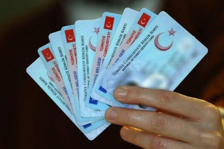 Ehliyet ve kimlik kartlarını yenilemek i&ccedil;in son g&uuml;n yaklaştı!