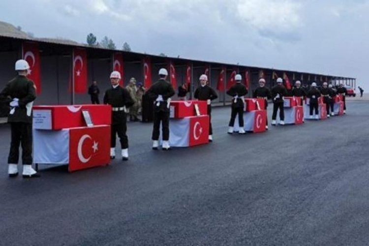 Pen&ccedil;e-Kilit şehitleri i&ccedil;in t&ouml;ren!
