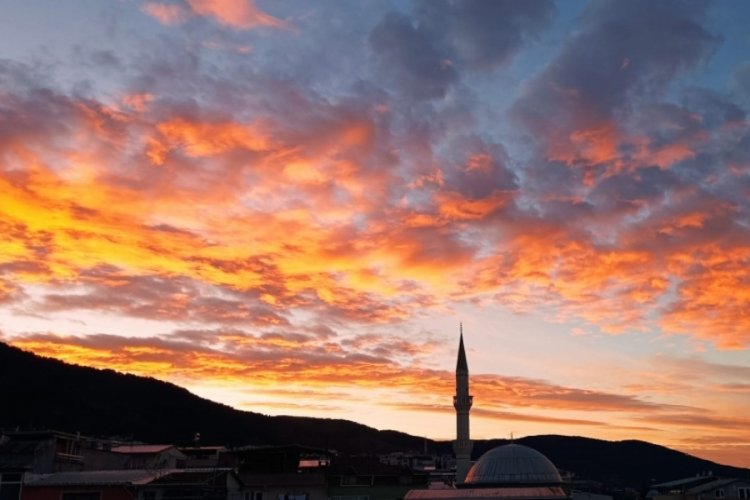 Bursa'da g&uuml;n batımı hayran bıraktı!