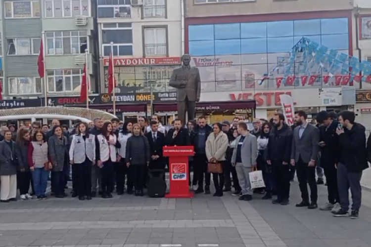 Bursa'da CHP Kestel İl&ccedil;e Başkanlığı Lise yapılanması: Halk&ccedil;ı Liseliler olarak buradayız ve itiraz ediyoruz
