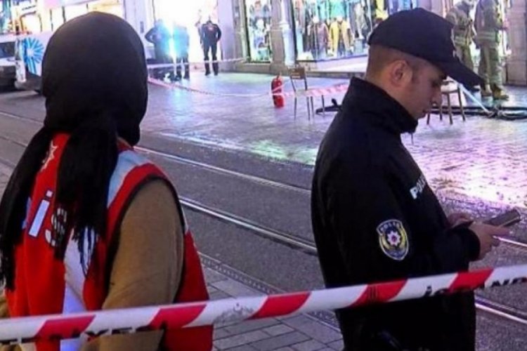 İstanbul İstiklal Caddesi'nde doğalgaz ka&ccedil;ağı alarmı