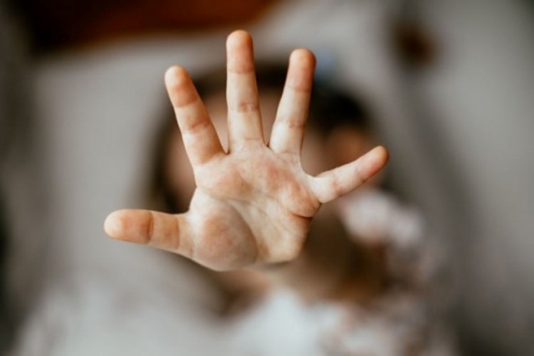 M&uuml;d&uuml;r vekiline &ccedil;ocuk istismarından tutuklama